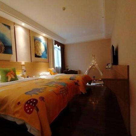 T Social Hotel Guangzhou Railway Station Branch מראה חיצוני תמונה